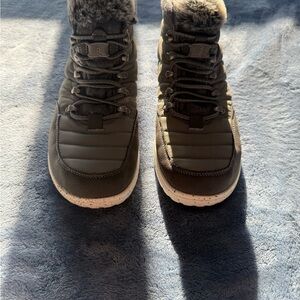 Hey Dude Gray Fur-Lined Shoes